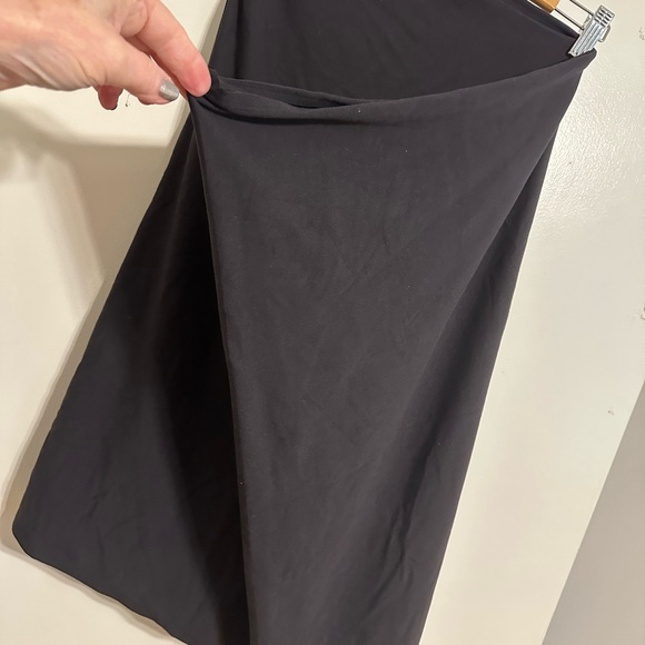 Lululemon vinyasa scarf. Black one size fits all. - Picture 4 of 5